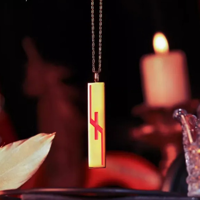 Party Games Simple - Irregular Red Letter Pendant Necklace Around