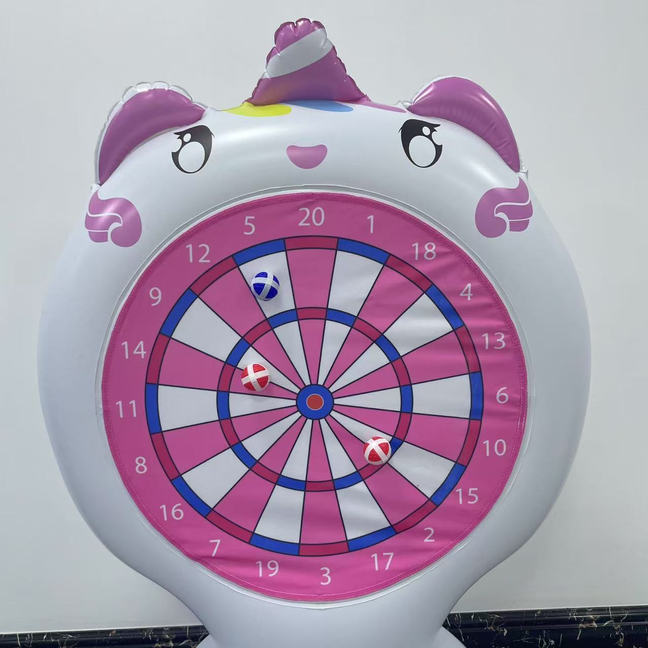 Inflatable Unicorn Throwing Ga - Games Garden Party recension och pris